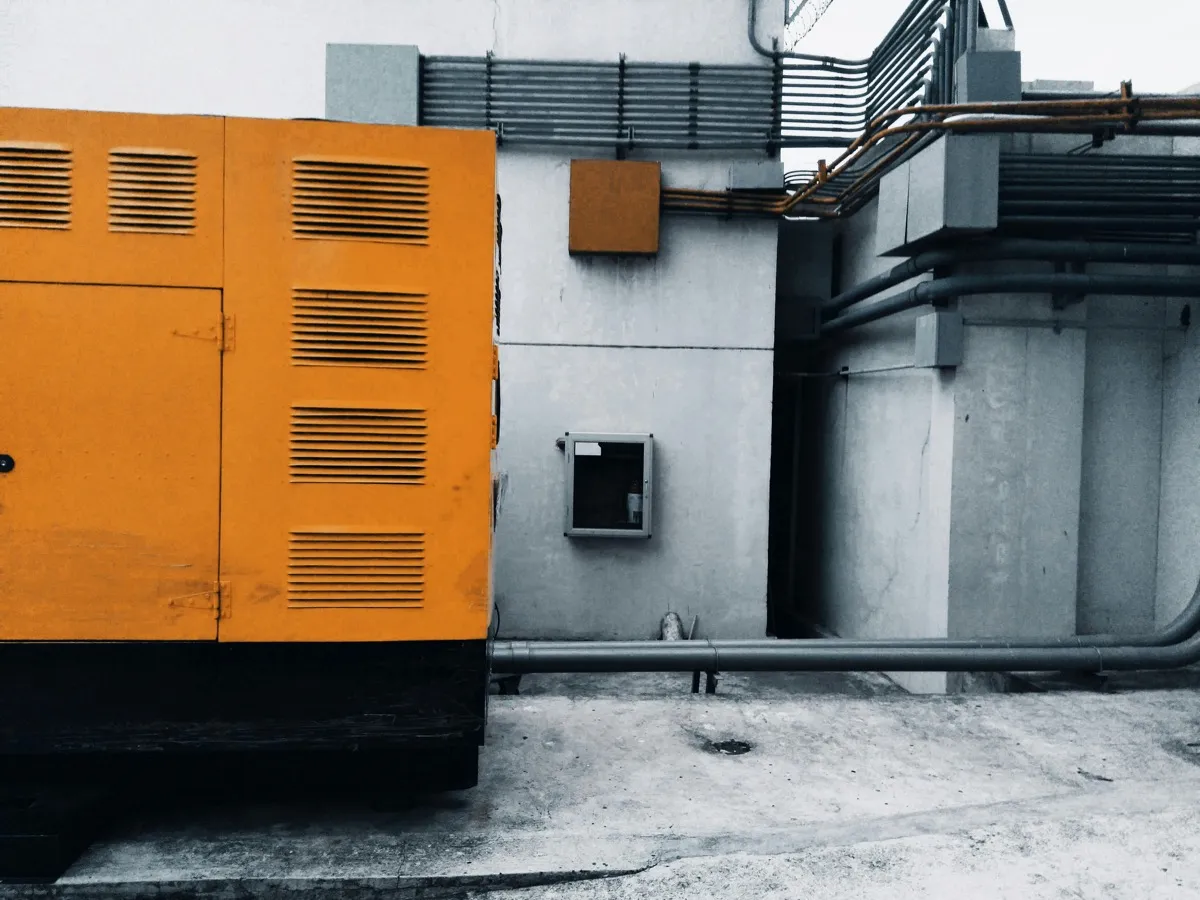 Genset Diesel Industri Untuk Mendukung Sistem Cold Storage Dan Fasilitas Pendingin