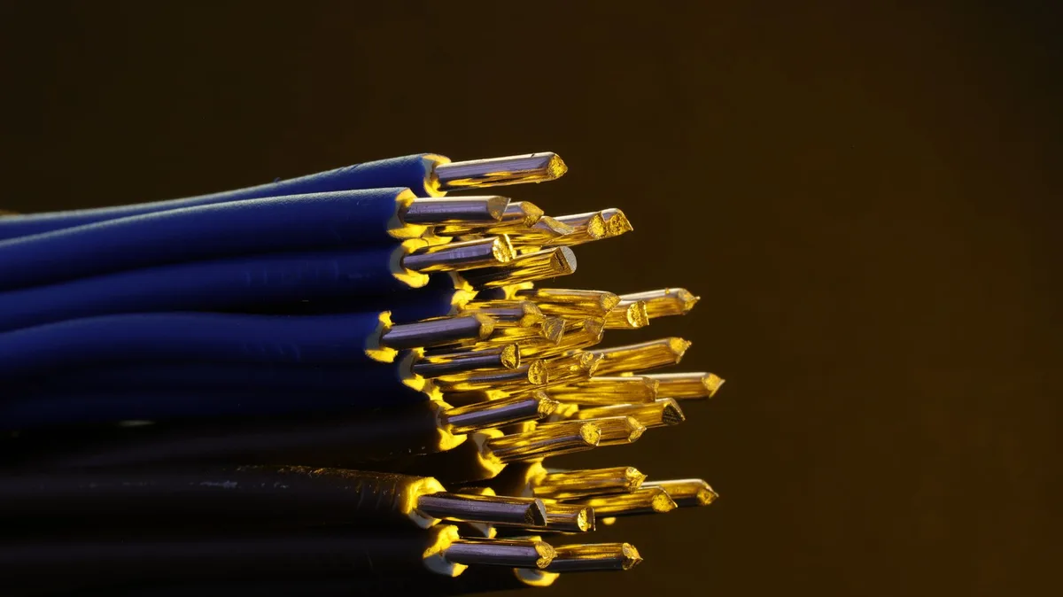 kabel listrik industri terbaik industrial electrical cable close up
