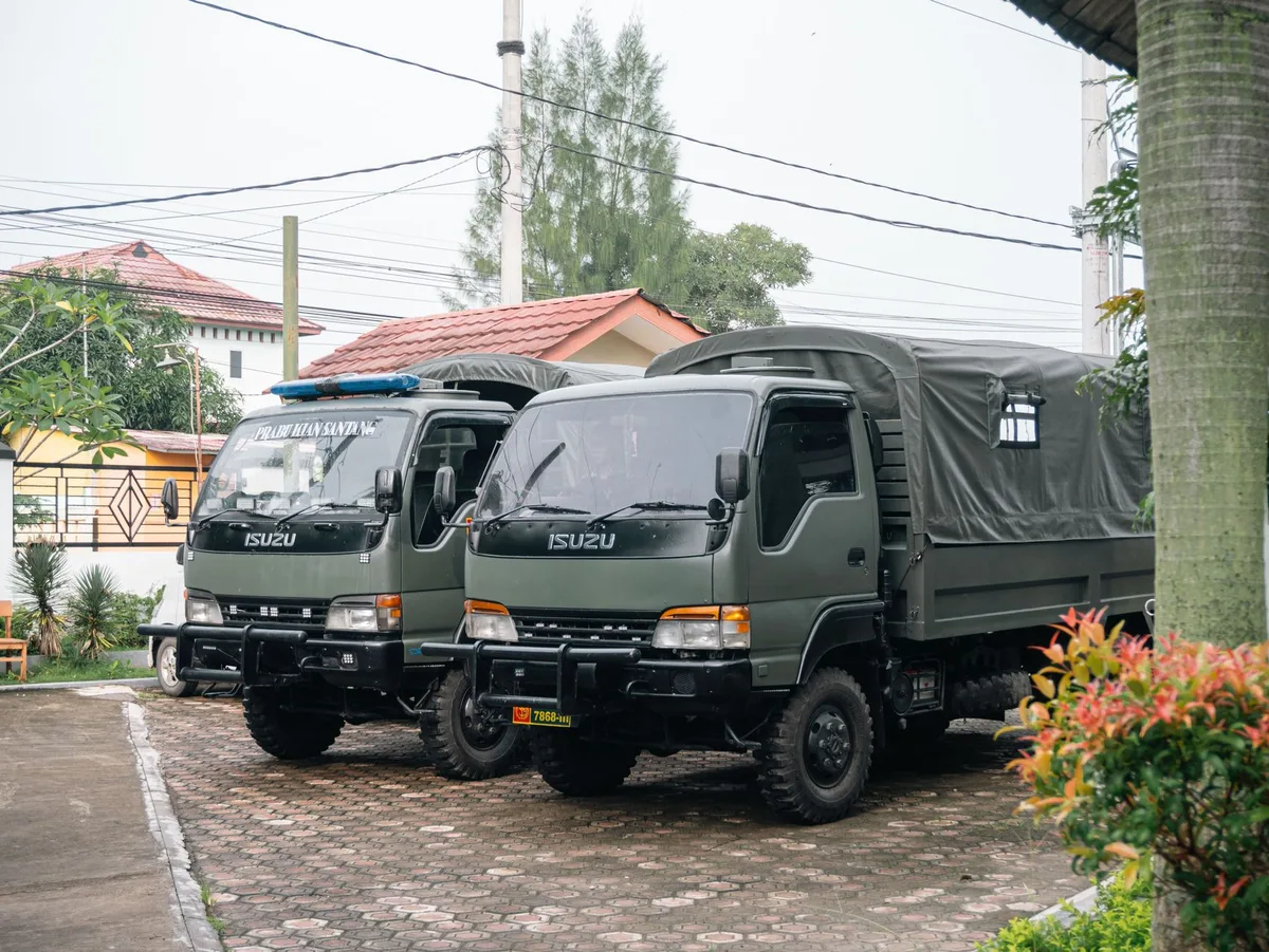genset isuzu lovol maluku