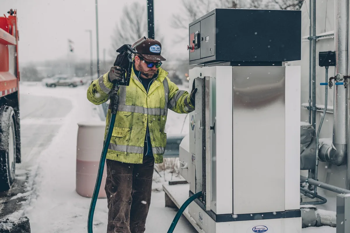 penyebab genset tidak bisa start dingin